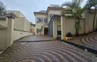 4 Bed Villa with En Suite in Kyuna - 2