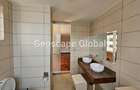 3 Bed Apartment with En Suite in Riverside - 7