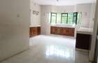 5 Bed House with En Suite in Lavington - 18