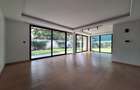 5 Bed Townhouse with En Suite in Lavington - 11