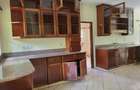 5 Bed Townhouse with En Suite in Rosslyn - 4
