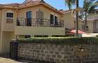 5 Bed Townhouse with En Suite at Lavington Road - 1