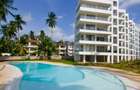 Serviced 3 Bed Apartment with Swimming Pool at Pirates - 3