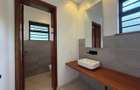 3 Bed House with En Suite in Rosslyn - 20