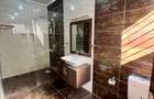5 Bed Townhouse with En Suite in Lavington - 2