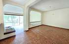 4 Bed Townhouse with En Suite in Spring Valley - 2
