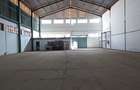 4,000 ft² Warehouse with Service Charge Included in Ruaraka - 2