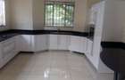 5 Bed Townhouse with En Suite at Off Convent Drive - 14