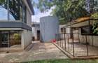 5 Bed House with En Suite in Lavington - 3