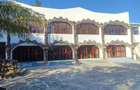 10 Bed Villa with En Suite at Central - 3