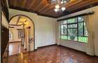 5 Bed House with En Suite in Runda - 12