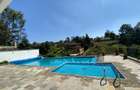 Serviced 2 Bed Apartment with En Suite at Spring Valley - 18