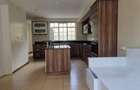 5 Bed House with En Suite in Spring Valley - 18