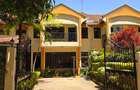 4 Bed Townhouse with En Suite at Lavington Road - 4