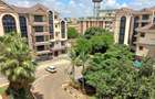 Serviced 2 Bed Apartment with En Suite in Parklands - 4