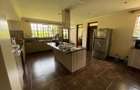 4 Bed Townhouse with En Suite in Rosslyn - 3