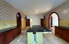 5 Bed Townhouse with En Suite in Rosslyn - 19
