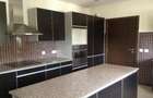 4 Bed Apartment with En Suite in Riverside - 4