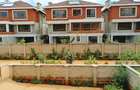 5 Bed Townhouse with En Suite in Spring Valley - 3