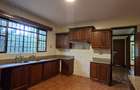 5 Bed House with En Suite in Nyari - 10