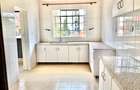 4 Bed Apartment in Kilimani - 6