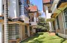 5 Bed Townhouse with En Suite in Lavington - 1