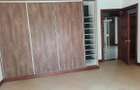 5 Bed Townhouse with En Suite at Lonetree - 18