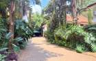 5 Bed Townhouse with En Suite at General Mathenge - 1