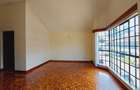 5 Bed Townhouse with En Suite in Spring Valley - 10