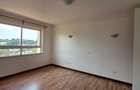 4 Bed Apartment with En Suite at Brookside Drive - 14