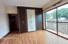 5 Bed Townhouse with En Suite at Gravellia Grove - 6