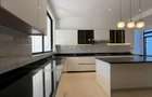 5 Bed Townhouse with En Suite in Kitisuru - 12