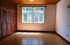 5 Bed Villa with En Suite in Rosslyn - 9