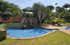 5 Bed House with En Suite at Magnolia Close - 11
