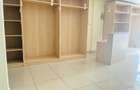 1,000 ft² Commercial Property with Service Charge Included in Parklands - 4
