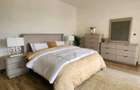3 Bed Apartment with En Suite in Riverside - 5