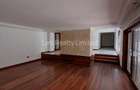 5 Bed Townhouse with En Suite in Lavington - 2