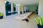 3 Bed Apartment with En Suite at 2026-385 - 7