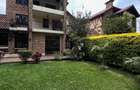 4 Bed Townhouse with En Suite at Lavington - 2