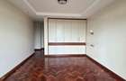 3 Bed Apartment with En Suite in Riverside - 15