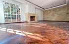 5 Bed Villa with En Suite in Spring Valley - 3