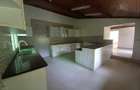 4 Bed House with En Suite in Spring Valley - 3