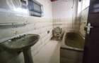 6 Bed House with En Suite in Garden Estate - 16