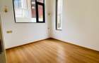 5 Bed Villa with Garden in Lavington - 4