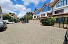 5 Bed Townhouse with En Suite in Westlands Area - 4