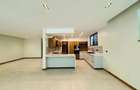 4 Bed Apartment with En Suite in Spring Valley - 10
