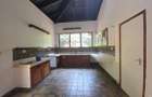 4 Bed House with En Suite in Lake View - 12