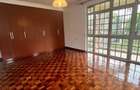 4 Bed Townhouse with En Suite in Loresho - 6