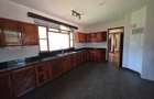 5 Bed House with En Suite in Runda - 3
