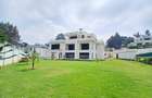 6 Bed Villa with En Suite at Kyuna Road - 1